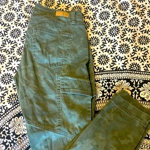 Supplies brand tapered pants